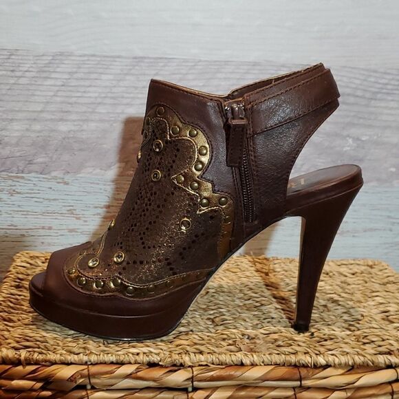 Reba Brown 6M Brown Studded Peep Toe Heels Shoes - Picture 8 of 10